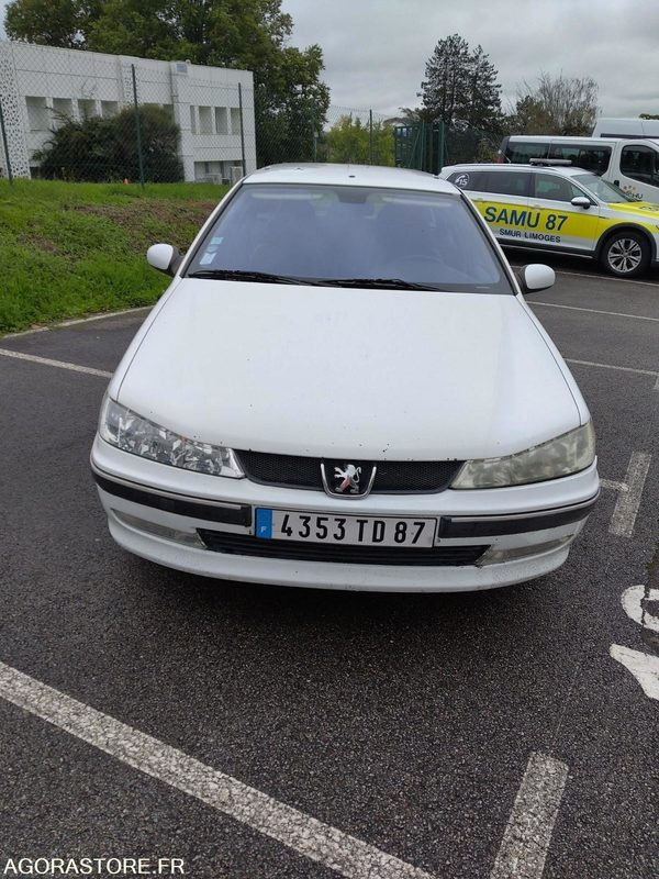 Peugeot 406 st pack sport break 2.2 essence 16v  160cv - Coche familiar: foto 1 Peugeot 406 st pack sport break 2.2 essence 16v  160cv - Coche familiar: foto 1