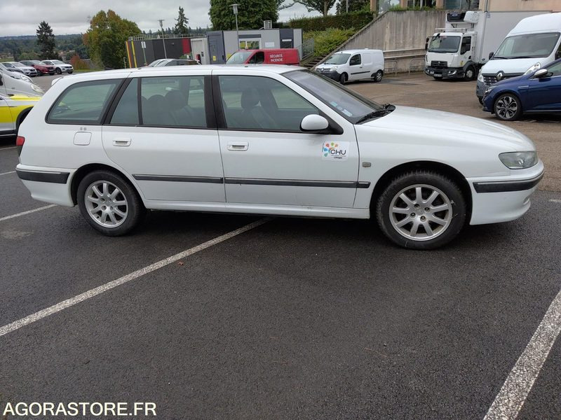 Peugeot 406 st pack sport break 2.2 essence 16v  160cv - Coche familiar: foto 4 Peugeot 406 st pack sport break 2.2 essence 16v  160cv - Coche familiar: foto 4