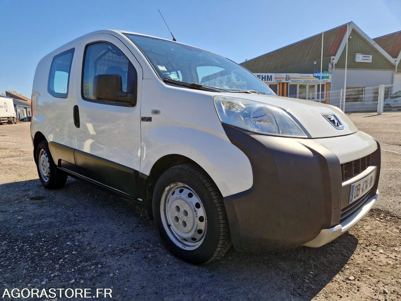 Peugeot Bipper - DB474HH - 101132km - 2013 - Furgón: foto 2 Peugeot Bipper - DB474HH - 101132km - 2013 - Furgón: foto 2