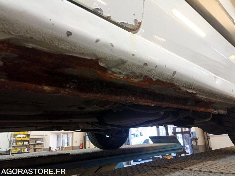 Peugeot Partner (pour pièces) - Furgoneta pequeña: foto 4 Peugeot Partner (pour pièces) - Furgoneta pequeña: foto 4