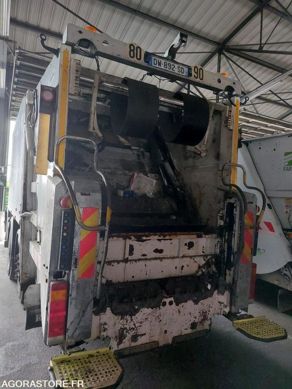 RENAULT - BOM Premium - 2008 / 412 258 km - DW-892-SD (BARA - R51651) - Camión de basura: foto 2 RENAULT - BOM Premium - 2008 / 412 258 km - DW-892-SD (BARA - R51651) - Camión de basura: foto 2