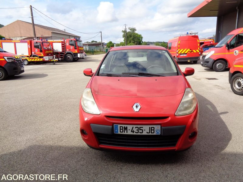RENAULT CLIO BM.435.JB - 2011 - 196032 KM - Coche: foto 1 RENAULT CLIO BM.435.JB - 2011 - 196032 KM - Coche: foto 1