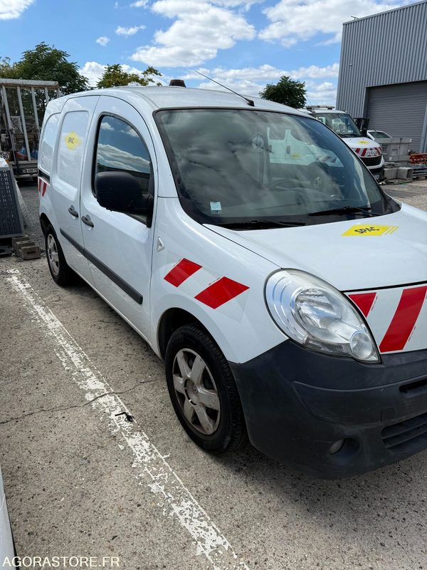 RENAULT KANGOO - 2011 - 132800 KM (P1004226) - Furgoneta pequeña: foto 3 RENAULT KANGOO - 2011 - 132800 KM (P1004226) - Furgoneta pequeña: foto 3