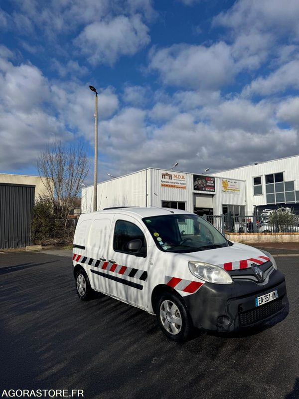 RENAULT KANGOO - 2016 - 300 000 KM - Furgoneta pequeña: foto 2 RENAULT KANGOO - 2016 - 300 000 KM - Furgoneta pequeña: foto 2