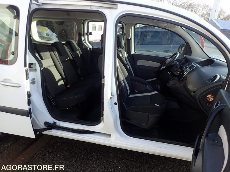 Coche RENAULT KANGOO 7 PLACES 168277kms 2014: foto 9 Coche RENAULT KANGOO 7 PLACES 168277kms 2014: foto 9
