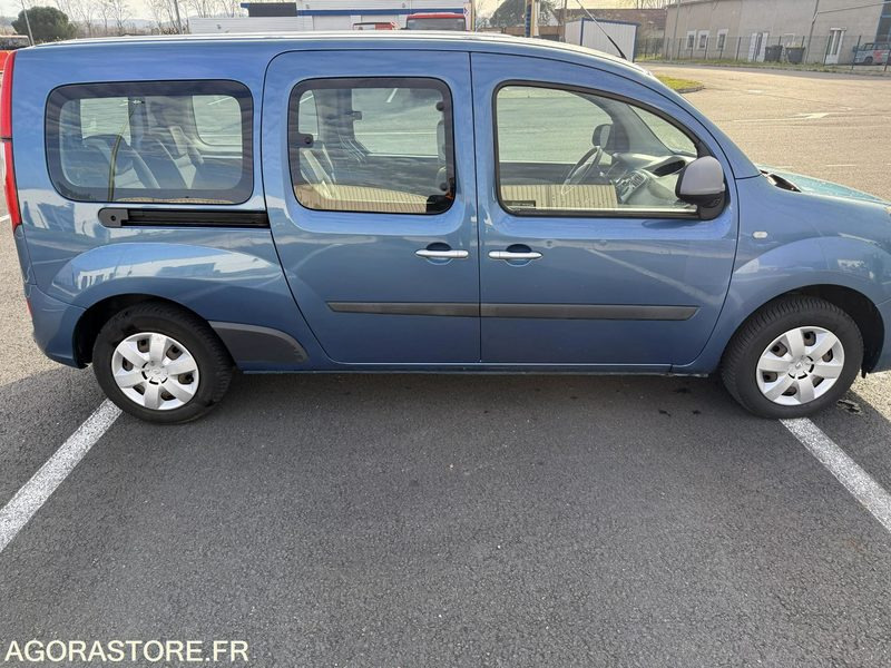RENAULT KANGOO AVEC GPS - 2014 - 242112km - DC-739-QB - Coche: foto 2 RENAULT KANGOO AVEC GPS - 2014 - 242112km - DC-739-QB - Coche: foto 2