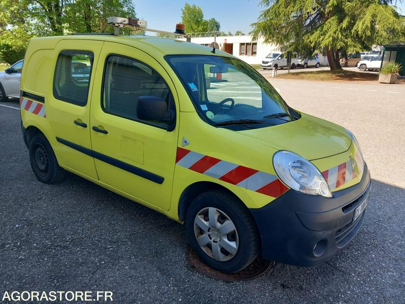 RENAULT KANGOO DCI70 (FR0112) - Furgoneta pequeña: foto 2 RENAULT KANGOO DCI70 (FR0112) - Furgoneta pequeña: foto 2