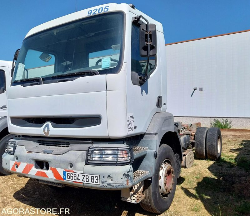 RENAULT KERAX 300-19 / 1998 / 252820 km - Camión chasis: foto 2 RENAULT KERAX 300-19 / 1998 / 252820 km - Camión chasis: foto 2