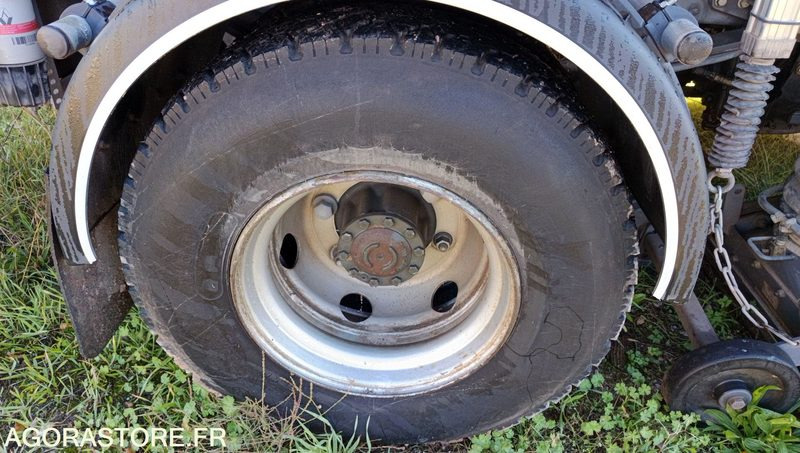 Barredora vial RENAULT MAJOR SCARAB - 2007 - 4730h: foto 10