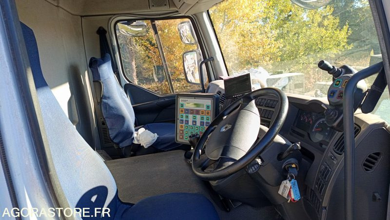 Barredora vial RENAULT MAJOR SCARAB - 2007 - 4730h: foto 13