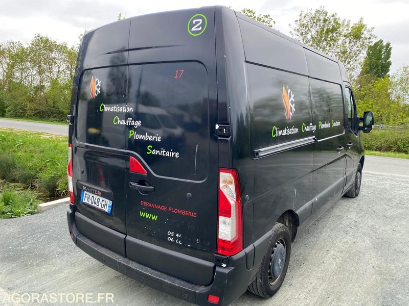 RENAULT MASTER - 06/2019 / 146 569KM - Furgón: foto 4 RENAULT MASTER - 06/2019 / 146 569KM - Furgón: foto 4