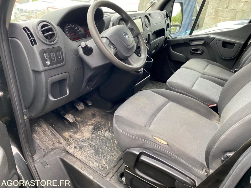 RENAULT MASTER - 06/2019 / 146 569KM - Furgón: foto 5 RENAULT MASTER - 06/2019 / 146 569KM - Furgón: foto 5