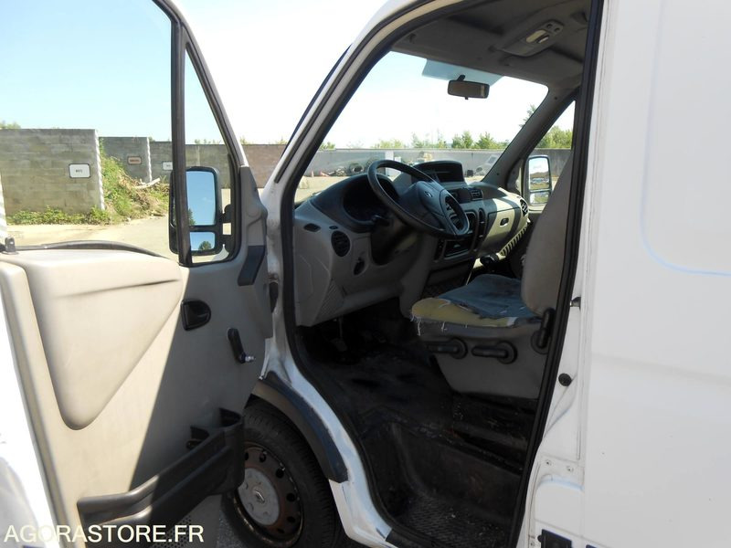 RENAULT MASTER DCI80 - Furgón: foto 3 RENAULT MASTER DCI80 - Furgón: foto 3