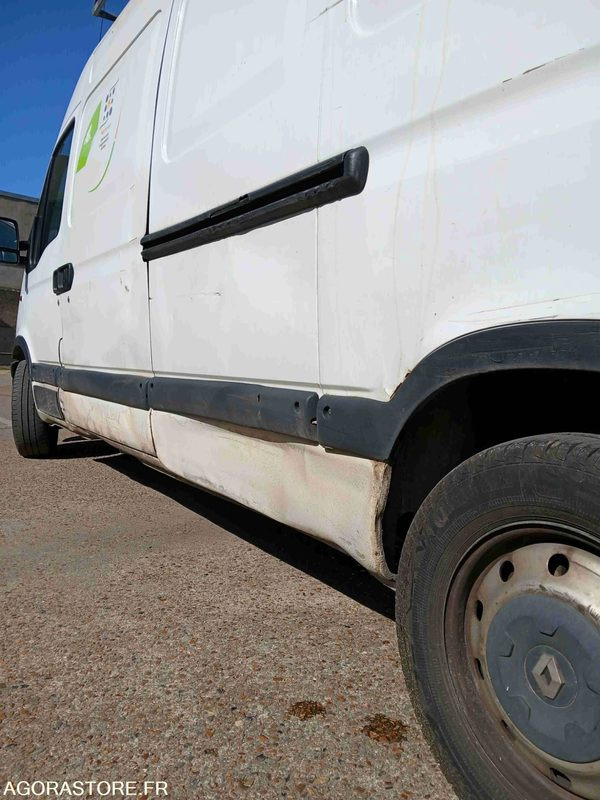 RENAULT MASTER FOURGON II 2.2 dCi 90 - 2003 - 164116KM - Furgón: foto 4 RENAULT MASTER FOURGON II 2.2 dCi 90 - 2003 - 164116KM - Furgón: foto 4