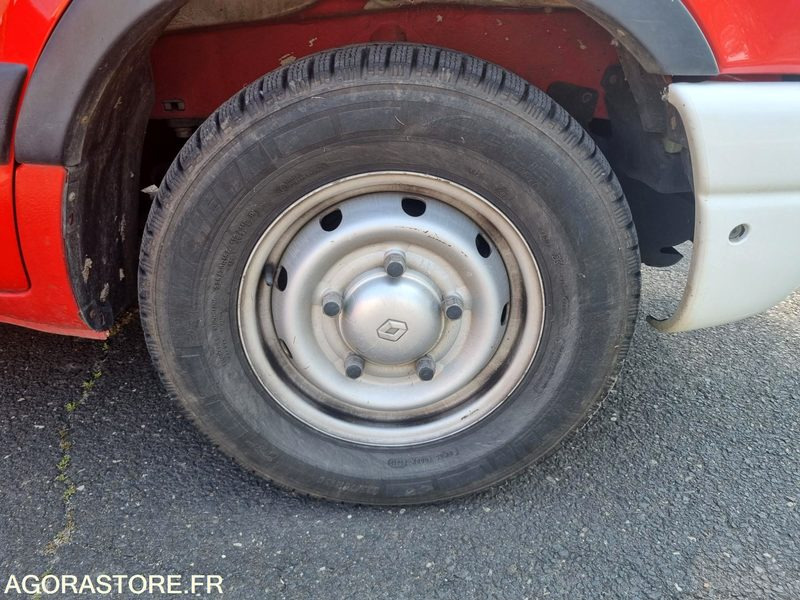 RENAULT MASTER L2H2 - CL 646 AB - 118636 Kms - Furgón: foto 5 RENAULT MASTER L2H2 - CL 646 AB - 118636 Kms - Furgón: foto 5