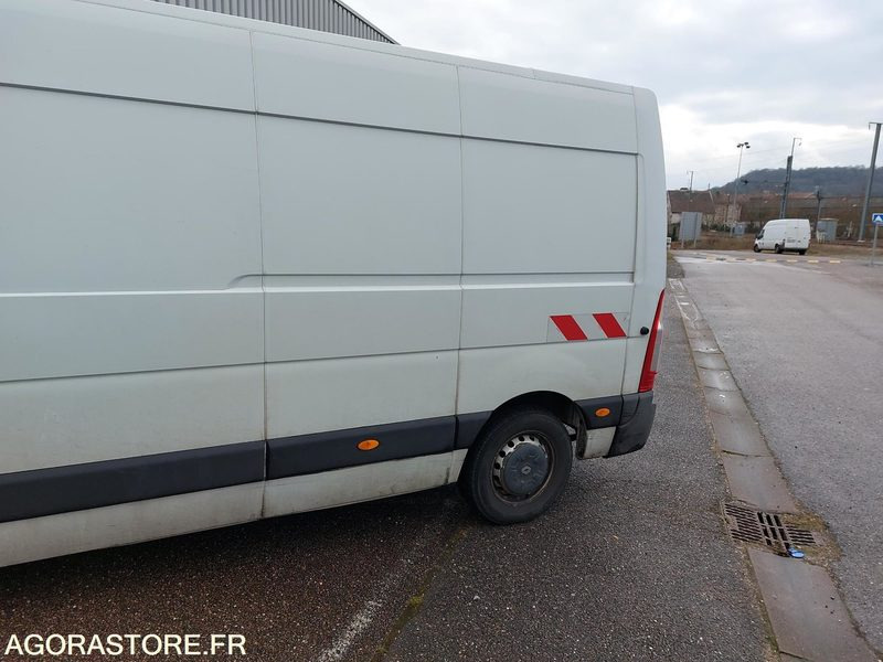 RENAULT - MASTER L3H2 - 2015 / 262900 KM - Furgón: foto 3 RENAULT - MASTER L3H2 - 2015 / 262900 KM - Furgón: foto 3