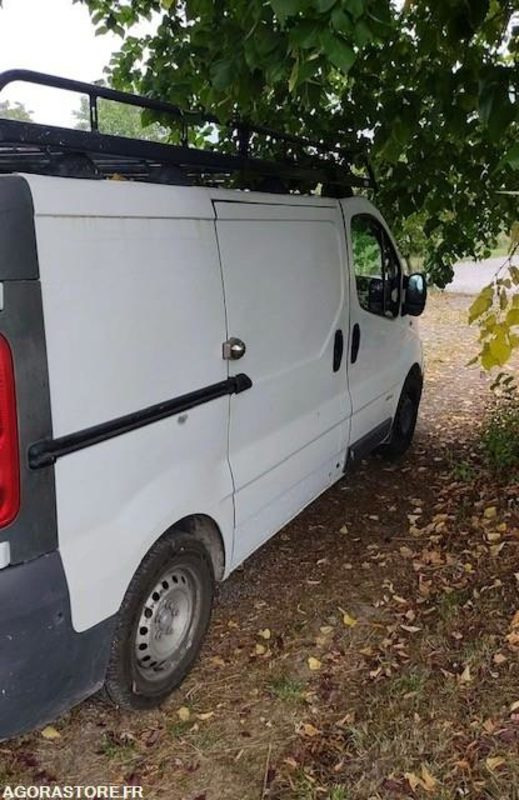 RENAULT TRAFIC 115CV 2012 215000 KM - Furgón: foto 4 RENAULT TRAFIC 115CV 2012 215000 KM - Furgón: foto 4