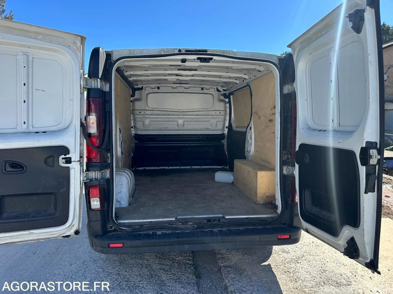 Furgoneta pequeña RENAULT TRAFIC - 2021 -145CV L1 H1 -  108000 KM: foto 9
