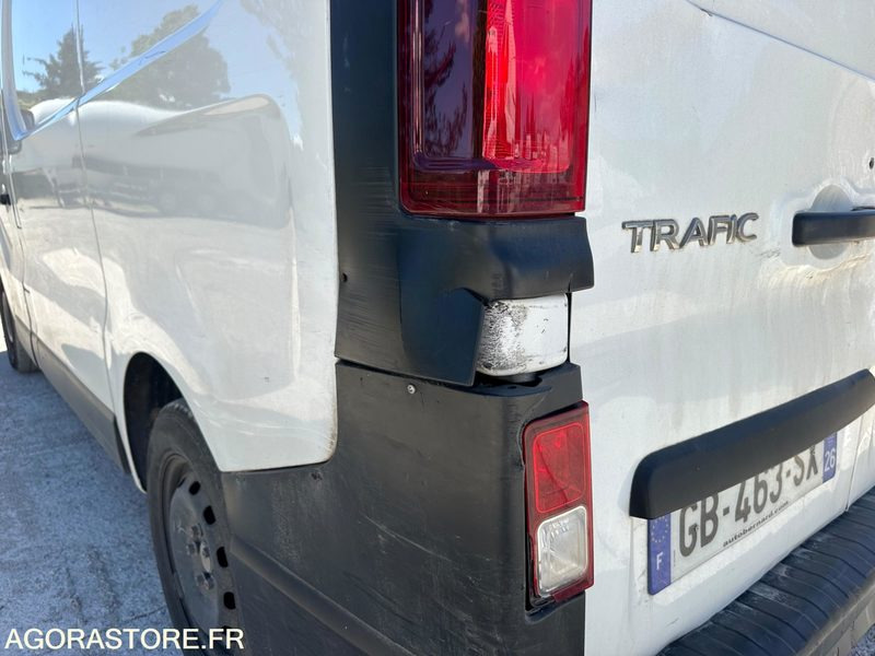 Furgoneta pequeña RENAULT TRAFIC - 2021 -145CV L1 H1 -  108000 KM: foto 8