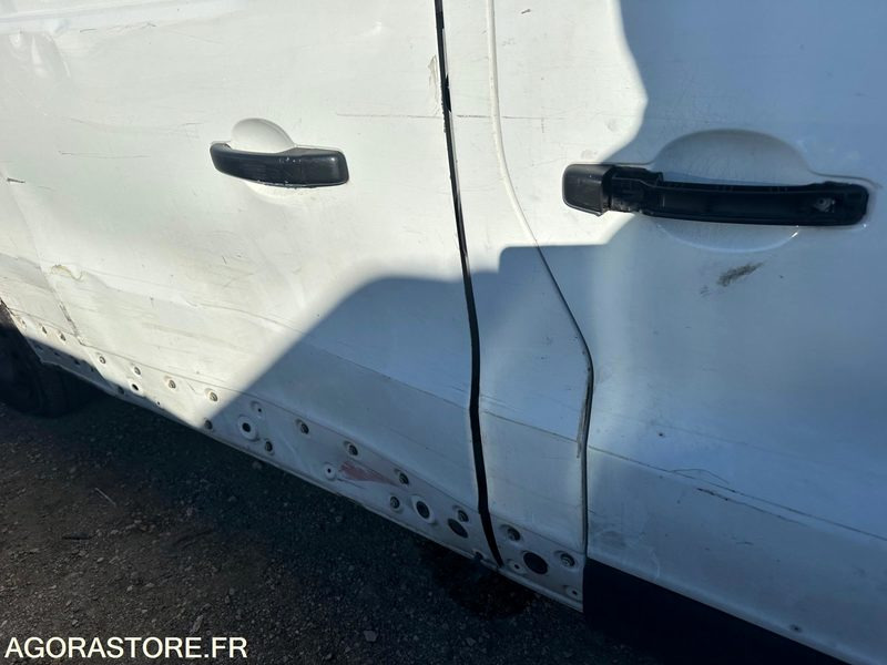 RENAULT - TRAFIC L2H1 - 2017 / 286000 KM - Furgón: foto 5 RENAULT - TRAFIC L2H1 - 2017 / 286000 KM - Furgón: foto 5