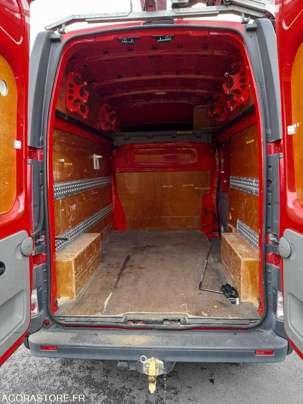 RENAULT Trafic II Fourgon Phase 2 L2H2 1200kg 2.0 dCi 16V 115 cv (MECA 563) - Furgón: foto 4 RENAULT Trafic II Fourgon Phase 2 L2H2 1200kg 2.0 dCi 16V 115 cv (MECA 563) - Furgón: foto 4