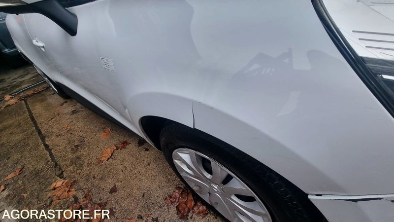 Renault Clio IV Société 2016 - 296 379 km - Coche: foto 3 Renault Clio IV Société 2016 - 296 379 km - Coche: foto 3