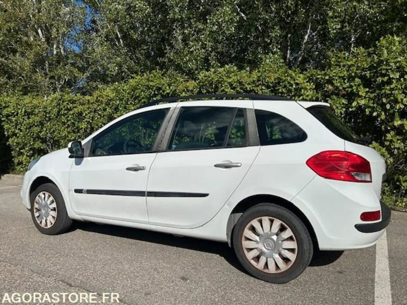 Renault Clio break 100600kms 2010 - Coche familiar: foto 2 Renault Clio break 100600kms 2010 - Coche familiar: foto 2