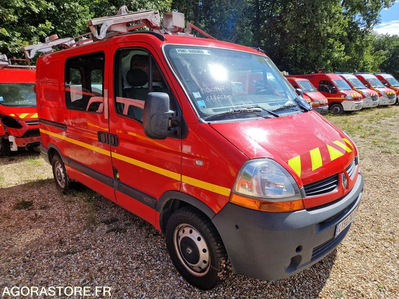 Renault Master - 2007 - 61866 - 4156ZG27 - Furgón: foto 2 Renault Master - 2007 - 61866 - 4156ZG27 - Furgón: foto 2
