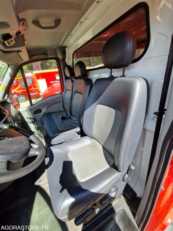 Renault Master - 2007 - 61866 - 4156ZG27 - Furgón: foto 5 Renault Master - 2007 - 61866 - 4156ZG27 - Furgón: foto 5