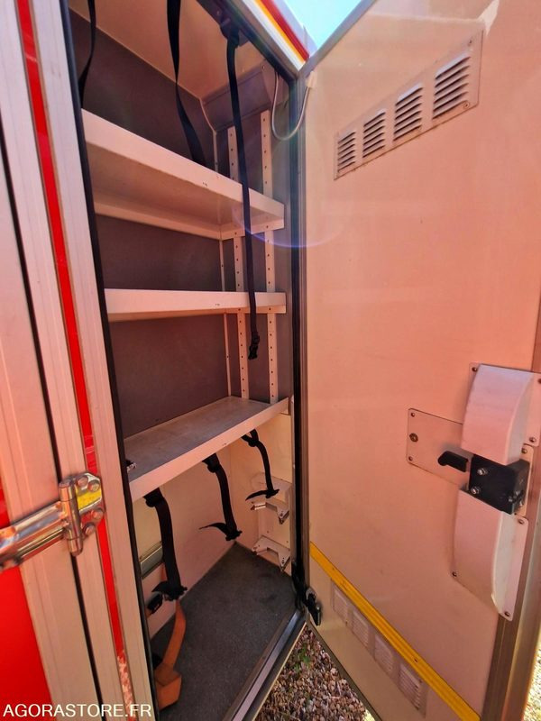 Ambulancia Renault Master - 2011 - 270594 - CE149HL: foto 8 Ambulancia Renault Master - 2011 - 270594 - CE149HL: foto 8