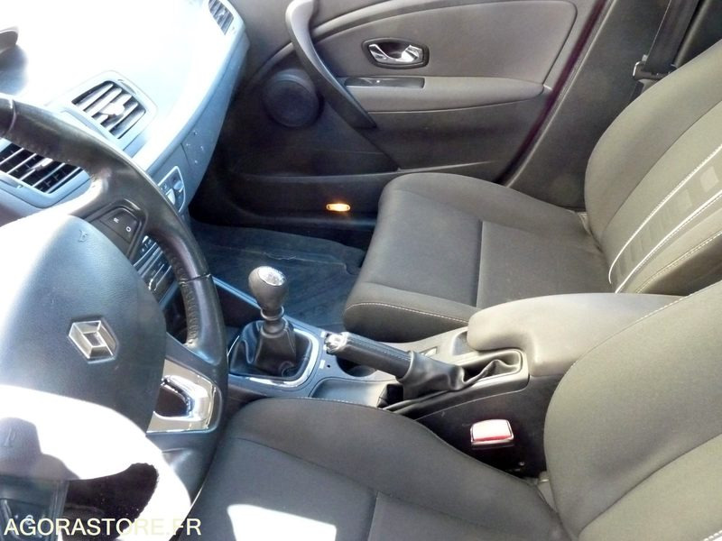 Coche Renault Mégane: foto 11