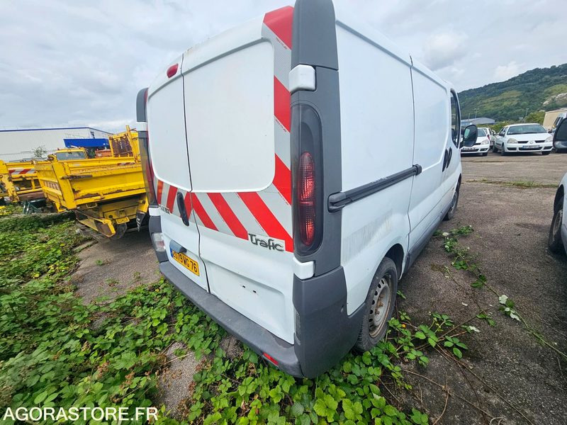 Renault trafic - 2003 - 344971km - 2079WG76 - Furgón: foto 3 Renault trafic - 2003 - 344971km - 2079WG76 - Furgón: foto 3