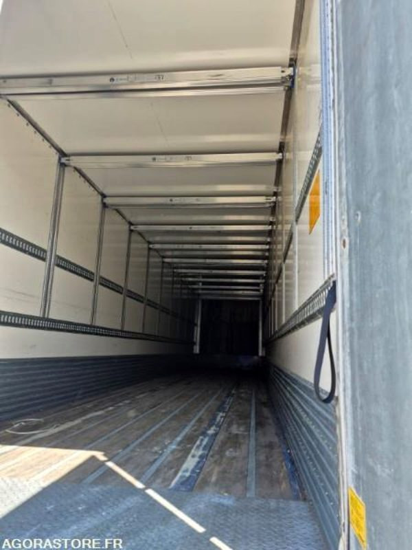 Semi-remorque Fourgon Fruehauf - 2017 (30658) - Semirremolque caja cerrada: foto 3 Semi-remorque Fourgon Fruehauf - 2017 (30658) - Semirremolque caja cerrada: foto 3