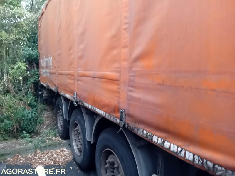 Semi-remorque Fruehauf Bâchée tunnel - 2017 (30699) - Semirremolque: foto 3 Semi-remorque Fruehauf Bâchée tunnel - 2017 (30699) - Semirremolque: foto 3