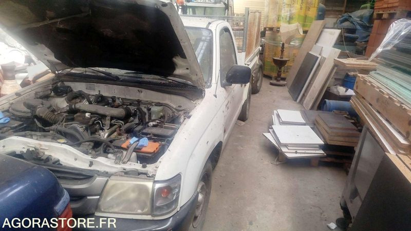 TOYOTA HILUX - 225000KM - 2003 - Furgoneta basculante: foto 2 TOYOTA HILUX - 225000KM - 2003 - Furgoneta basculante: foto 2