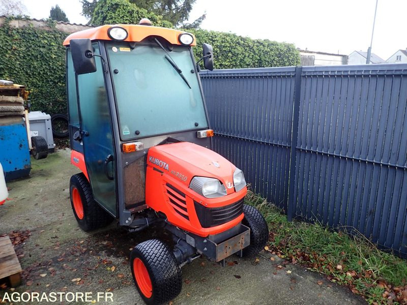 TRACTEUR KUBOTA BX2350 - Tractor: foto 1 TRACTEUR KUBOTA BX2350 - Tractor: foto 1