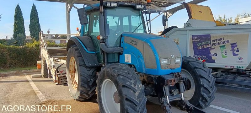 TRACTEUR VALTRA N101H CH-668EQ + CRIBLEUSE CANICAS T230H T141 6334H AM 2007 - Tractor: foto 1 TRACTEUR VALTRA N101H CH-668EQ + CRIBLEUSE CANICAS T230H T141 6334H AM 2007 - Tractor: foto 1