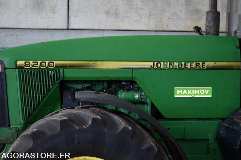 Tracteur Agricole/Forrestier John Deere 8200 - Tractor: foto 4 Tracteur Agricole/Forrestier John Deere 8200 - Tractor: foto 4