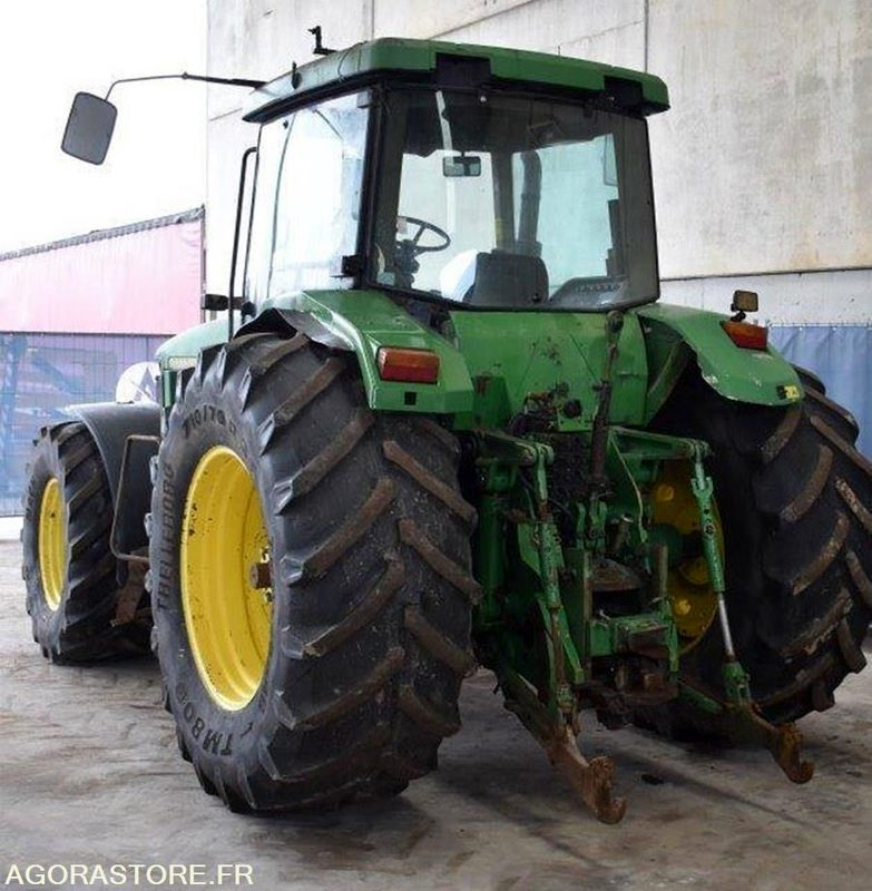 Tracteur Agricole/Forrestier John Deere 8200 - Tractor: foto 1 Tracteur Agricole/Forrestier John Deere 8200 - Tractor: foto 1
