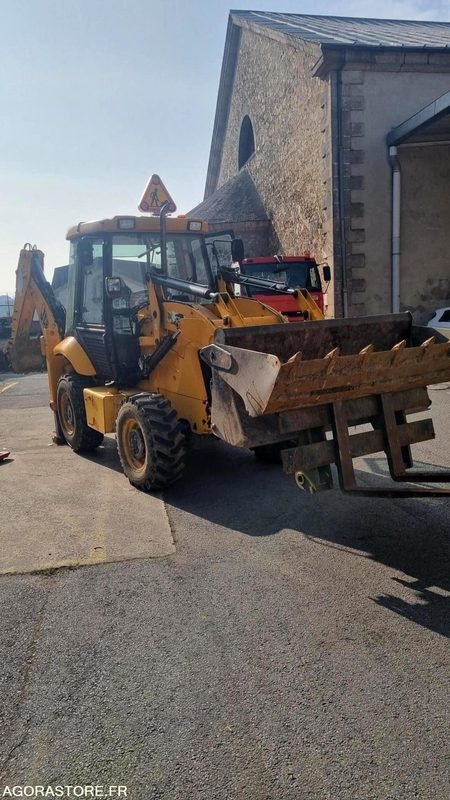 Tractopelle JCB 2CX 4WS (2009) - Vente à Professionnel - Retroexcavadora: foto 1 Tractopelle JCB 2CX 4WS (2009) - Vente à Professionnel - Retroexcavadora: foto 1