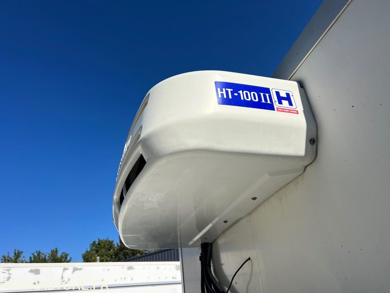 Volkswagen TRANSPORTER TDI 140CH FRIGO DBLE COMPARTIMENT2013 PRIX TTC SANS TVA - Furgoneta frigorifica: foto 3 Volkswagen TRANSPORTER TDI 140CH FRIGO DBLE COMPARTIMENT2013 PRIX TTC SANS TVA - Furgoneta frigorifica: foto 3