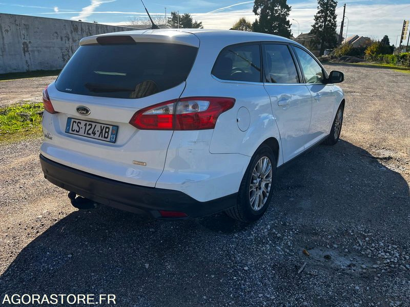 Ford focus 1lecoboost 2013 149000km - Coche familiar: foto 3 Ford focus 1lecoboost 2013 149000km - Coche familiar: foto 3
