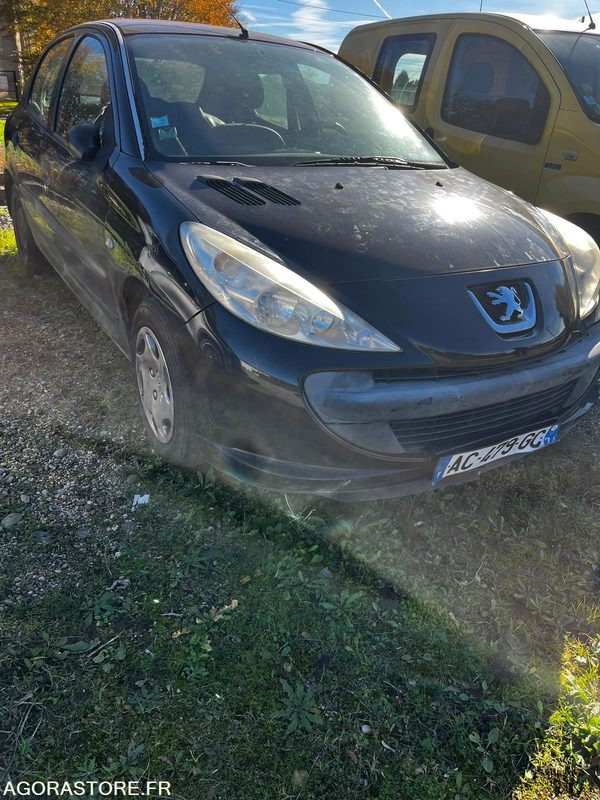 Peugeot 206+ 1.4 hdi 2009 185000km - Coche: foto 1 Peugeot 206+ 1.4 hdi 2009 185000km - Coche: foto 1