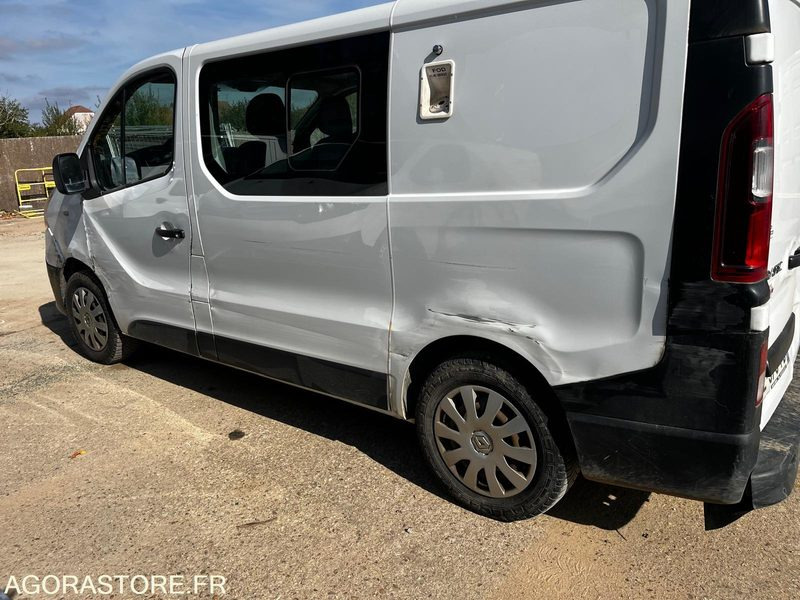 Renault trafic 1.6dci 6places 2019 291000km - Furgoneta pequeña: foto 3 Renault trafic 1.6dci 6places 2019 291000km - Furgoneta pequeña: foto 3