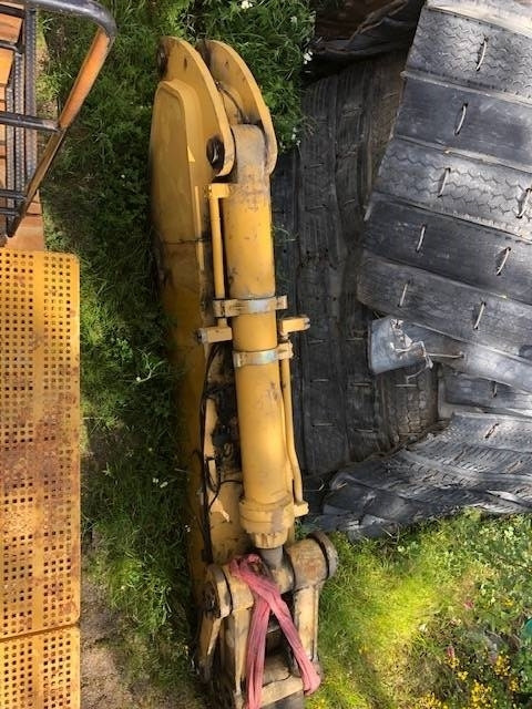 Excavadora de cadenas CAT 385 B: foto 11 Excavadora de cadenas CAT 385 B: foto 11