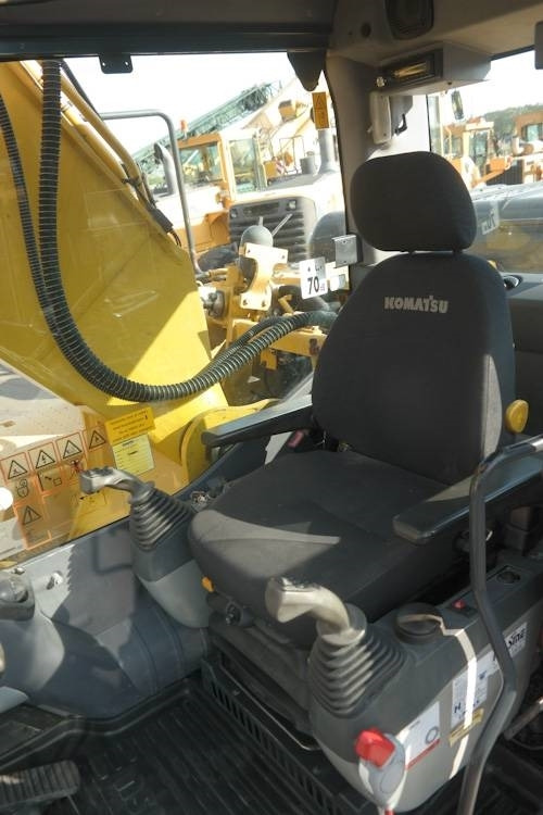 Excavadora de cadenas Komatsu PC240-8: foto 13