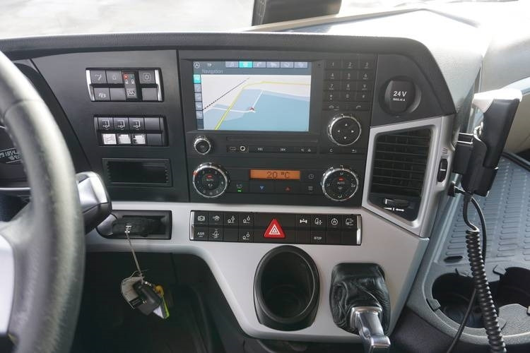 Camión volquete Mercedes-Benz Arocs: foto 20