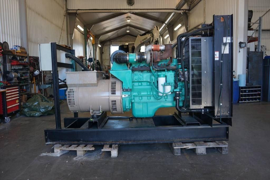 Nidec TAL046F Generator - Generador industriale: foto 3 Nidec TAL046F Generator - Generador industriale: foto 3