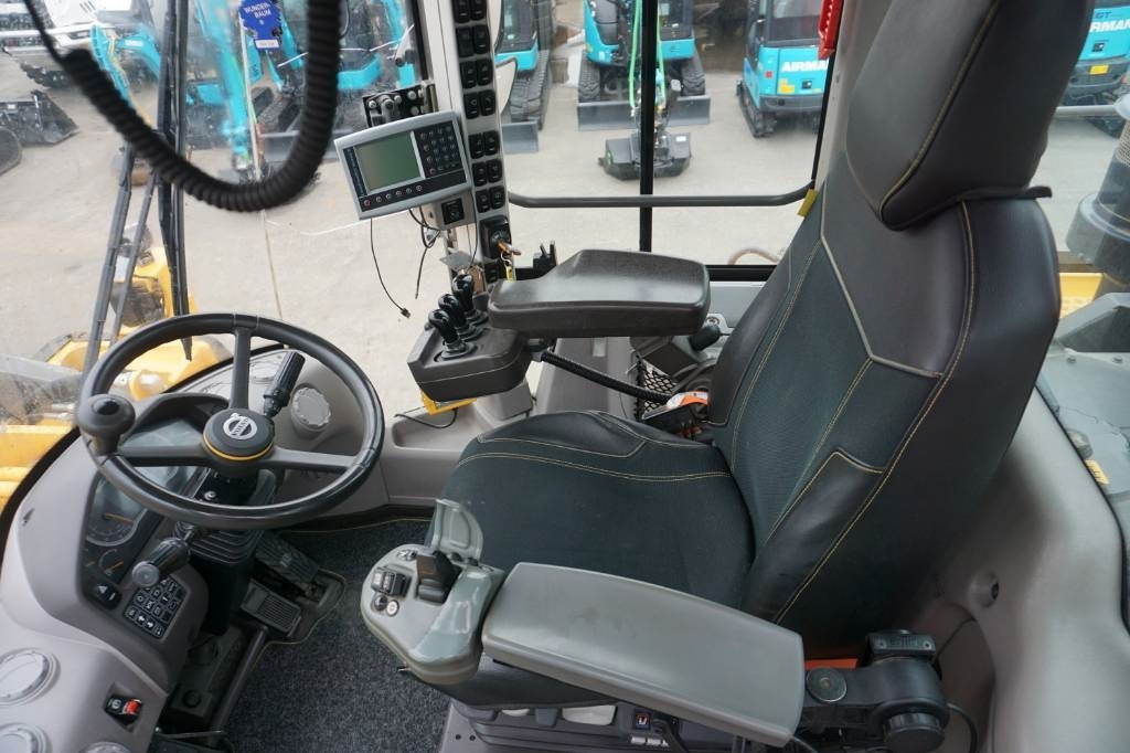Cargadora de ruedas Volvo L250H *Uthyres*: foto 6