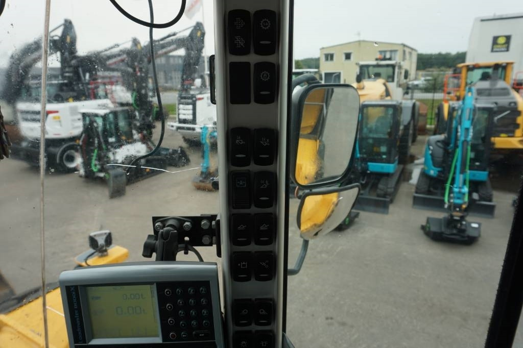 Cargadora de ruedas Volvo L250H *Uthyres*: foto 20